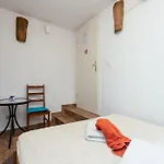 Apartment Karmen1 *